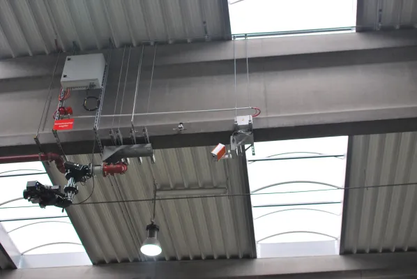 Brennenden Lithium-Ionen-Akkus den Garaus machen Bild: Brennenden Lithium-Ionen-Akkus den Garaus machen