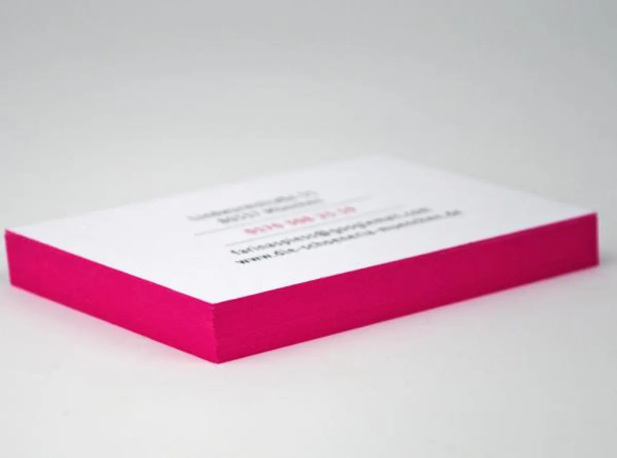 Visitenkarten mit Farbschnitt in 16 verschiedenen Farben möglich