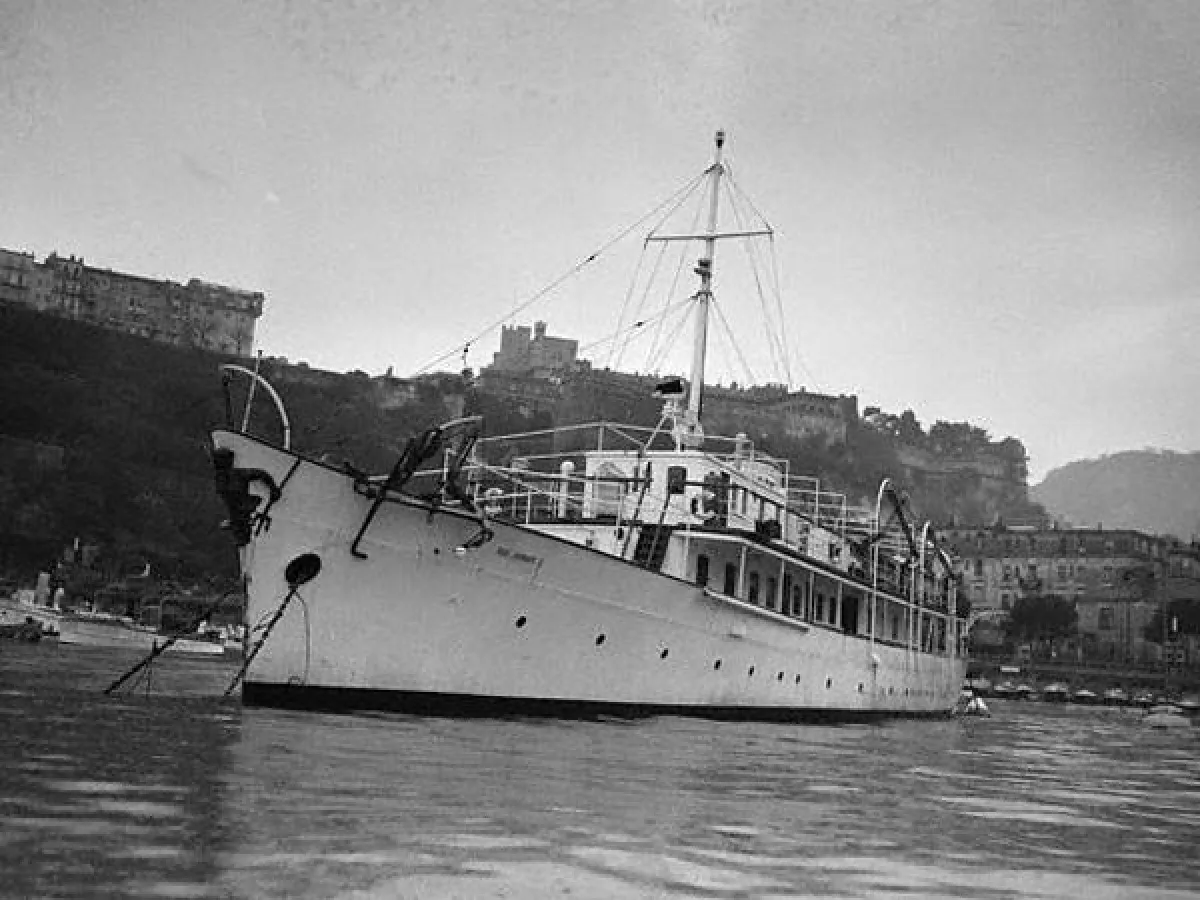 MY Grace Galapagos Kreuzfahrtschiff (1956)