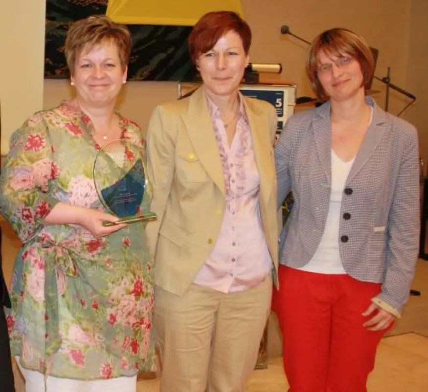 Das Siegerteam des Seniorenzentrums St. Josef mit dem rhw-Service-Award