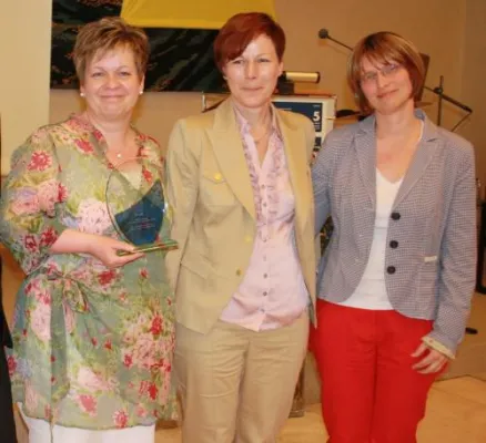 Der rhw-Service-Award 2012 geht nach Stralsund Bild: Der rhw-Service-Award 2012 geht nach Stralsund