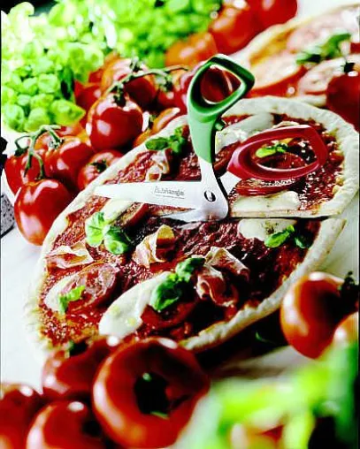 Bild: Triangle-Pizzaschere - ein sauberer Schnitt für Tomate, Schinken & Co.