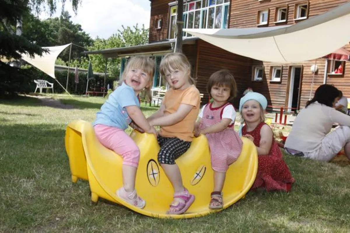 Die Vorstände freuen sich, dass die Stiftung auch künftig Kindern bei SOS-Kinderdorf hilft.