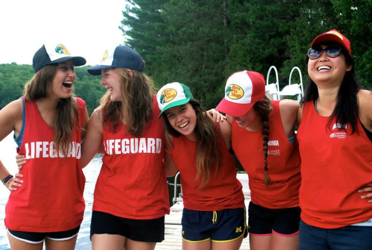 Als Lifeguard im Summercamp in den USA oder Kanada