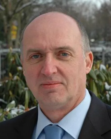 Bild: ALPHA COM beruft Partnermanager