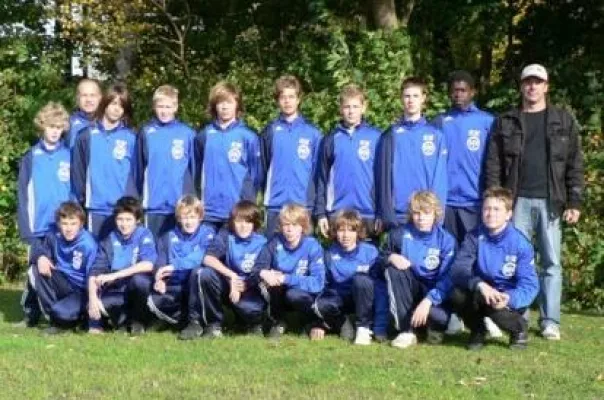 Bild: Jugendfußballer des SC Aplerbeck 09 erhielten neue Trainingsanzüge