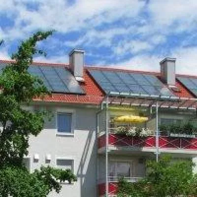 Bild: Große Thermische Solaranlagen für Mehrfamilienhäuser