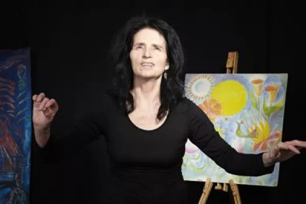 Bild: Beate Sarrazin inszeniert "Atempause". Am 17.05.2014 im Theater Anderswo
