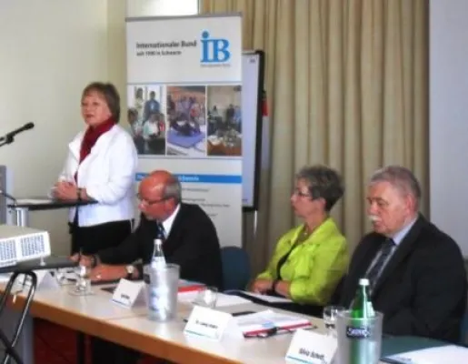 Bild: "Familien stärken - aber wie!" - Erfolgreiche bundesweite Fachtagung des Internationalen Bundes in Schwerin