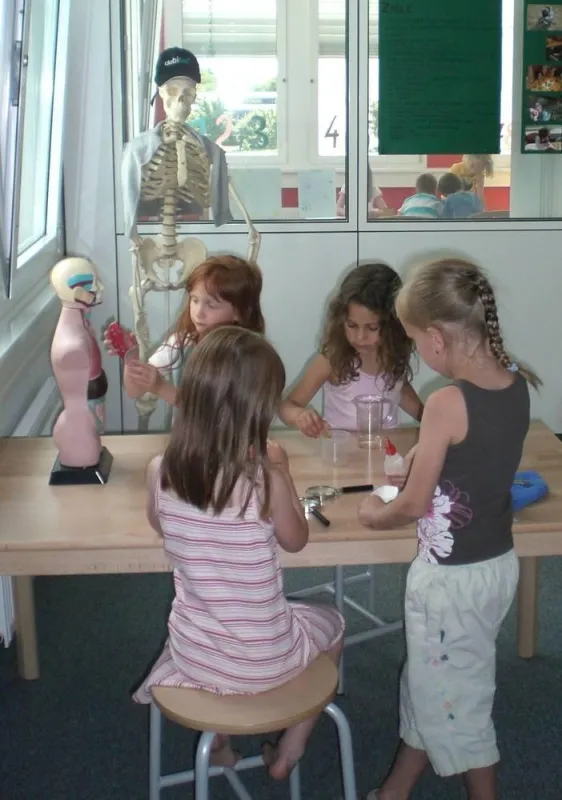 Forscherzimmer in der Lernwerkstatt Steppkes - Freie Grundschule in Stuttgart-Vaihingen.. Foto: Konzept-e