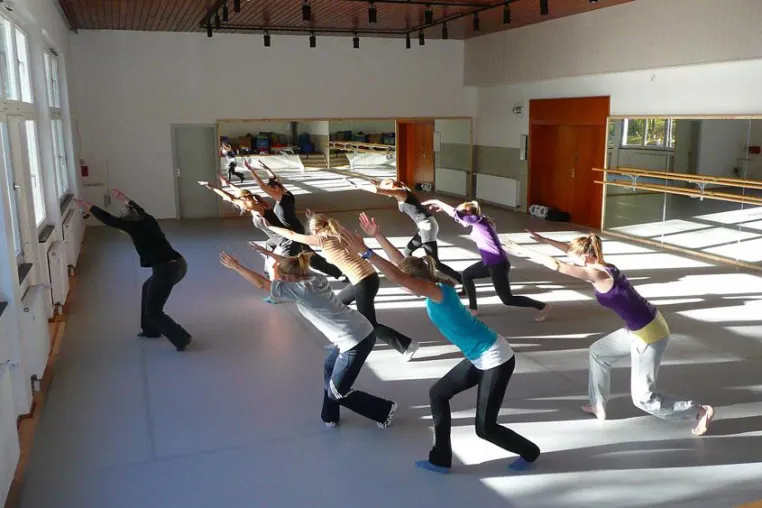 Bild: Revolutionäre Ballettspiegel von Fosk Mirrors