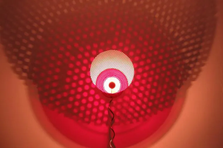 Bild: Die technische und dekorative Innovation: Twicelight - Lichtobjekt mit Projektionseffekt