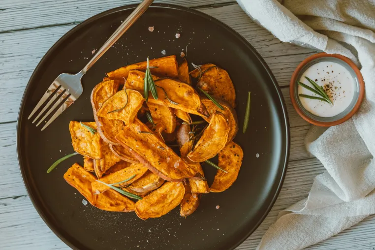 Perfekte Pommes zu Hause - So gelingen sie im Airfryer wie vom Profi Bild: Perfekte Pommes zu Hause - So gelingen sie im Airfryer wie vom Profi
