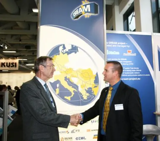 Bild: Hoher Besuch bei CREAM auf der InnoTrans 2010