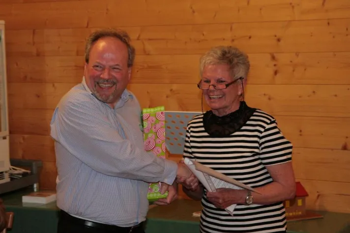 Bild: Lesung von Siegfried Berger zum Thema Integration mit passenden Tönen vom Balkan