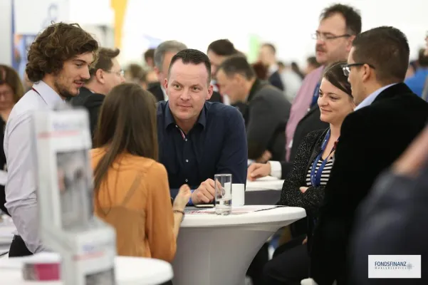 Bild: Maklerpool Fonds Finanz startet mit 4.600 Besuchern in erfolgreiche Messe-Saison 2015