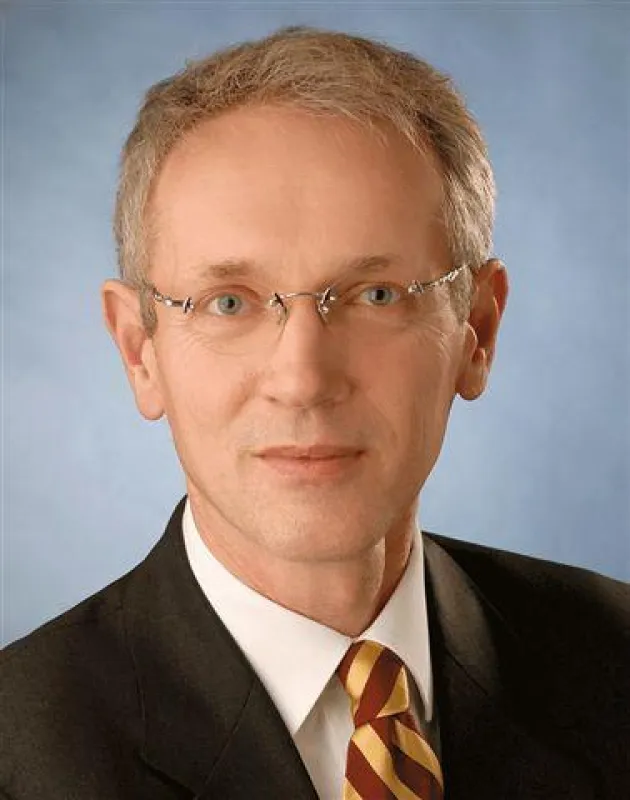 Bernhard Bartella - Finanz-Vorstand InterCard AG