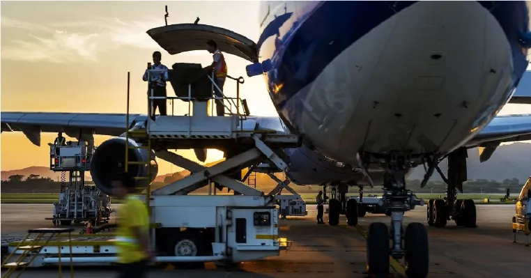 Luftfracht Transporte von Gefahrgut nach Russland: Herausforderungen und Best Practices Bild: Luftfracht Transporte von Gefahrgut nach Russland: Herausforderungen und Best Practices