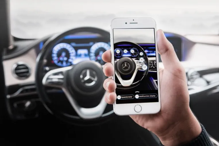 adesso realisiert Chatbot-Plattform „Ask Mercedes“ Bild: adesso realisiert Chatbot-Plattform „Ask Mercedes“