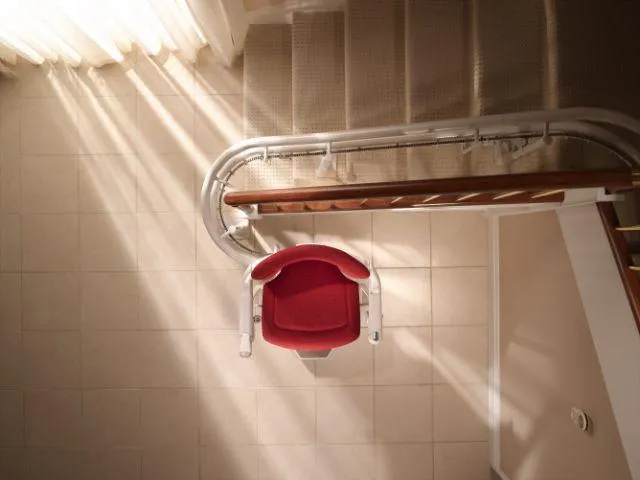 Gute Gründe für ein Ja zum Treppenlift Bild: Gute Gründe für ein Ja zum Treppenlift