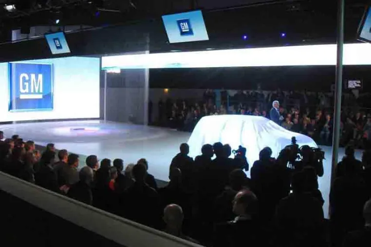 Bild: as systems unterstützte Weltpremiere des neuen Saab 9 X BioHybrid