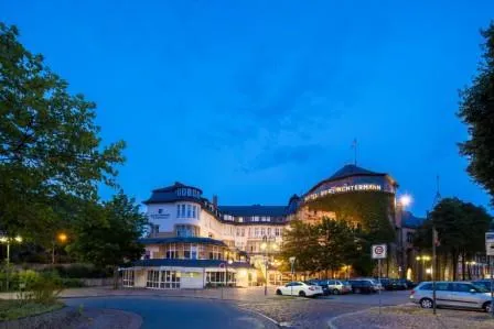 Bild: Die größte deutsche Busreisemesse öffnet in Köln ihre Pforten