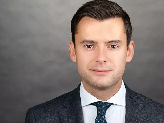 Bild: Savills verstärkt Investment-Team in München mit weiterem Immobilien-Experten