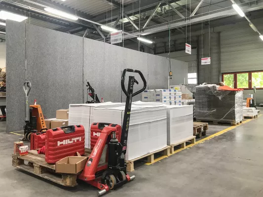 Bild: pure Stellwand jetzt auch für den Industriebereich