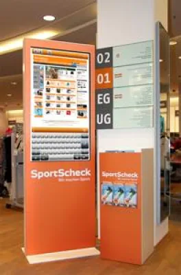 Bild: Bestell- und Werbeterminals von netvico in den SportScheck-Filialen