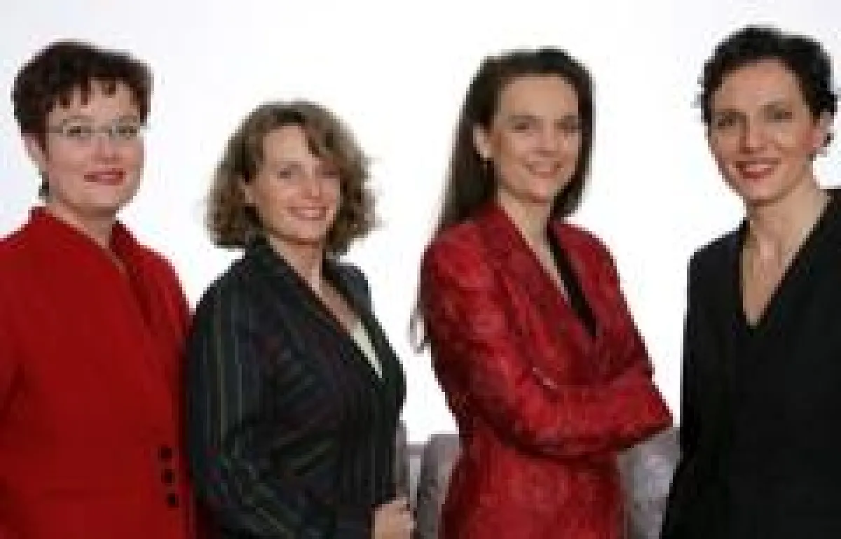 v.l.n.r.: Dr. Regina Wolf, Andrea Bornhütter-Kassen, Helga Brüggemann, Stefanie Betz
