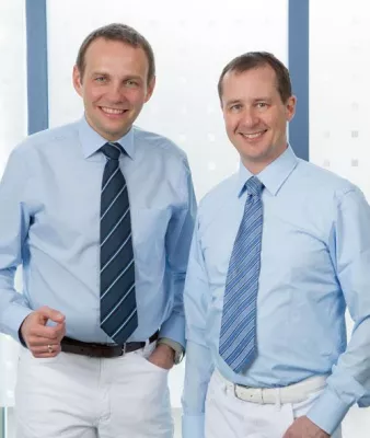 Bild: Generationswechsel in der Augen-Laser-Klinik Lohr