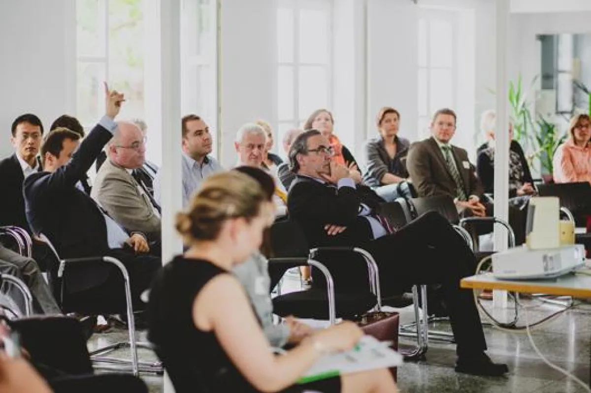 Forum Master:Online Logistikmanagement: aktuelle Logistikthemen in Diskussion