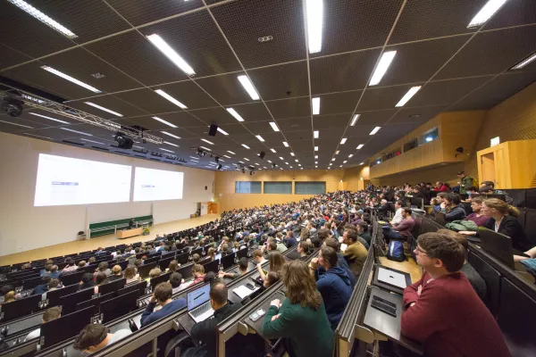 Quarks, Atomkerne, Isotope und deren Wechselwirkungen: DPG-Frühjahrstagung Köln nimmt kleinste Teilchen in den Blick Bild: Quarks, Atomkerne, Isotope und deren Wechselwirkungen: DPG-Frühjahrstagung Köln nimmt kleinste Teilchen in den Blick