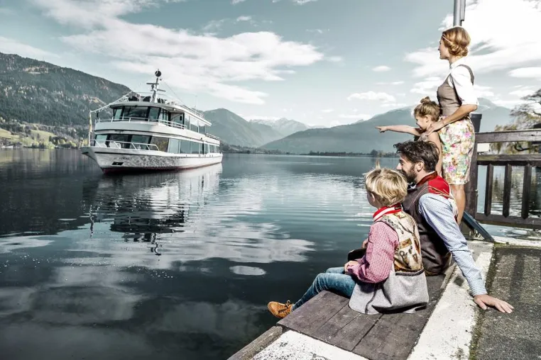 Bild: Saisonstart für die Hausberg Flotte auf dem Zeller See