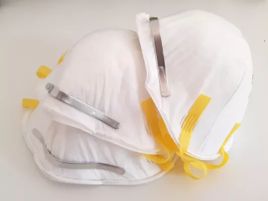 Bild: SCHWING Technologies: Thermische Reinigung sichert Vliesstoffproduktion für Atemschutzmasken