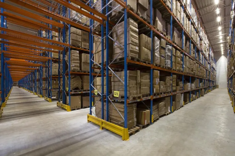 Bild: Home24 managt Logistikzentrum mit storelogix