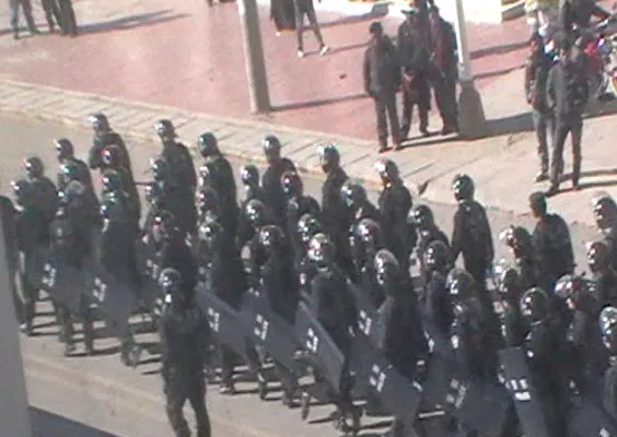 Bild: 300 Mönche des Klosters Kirti in Osttibet gewaltsam entführt – zwei Tibeter zu Tode geprügelt