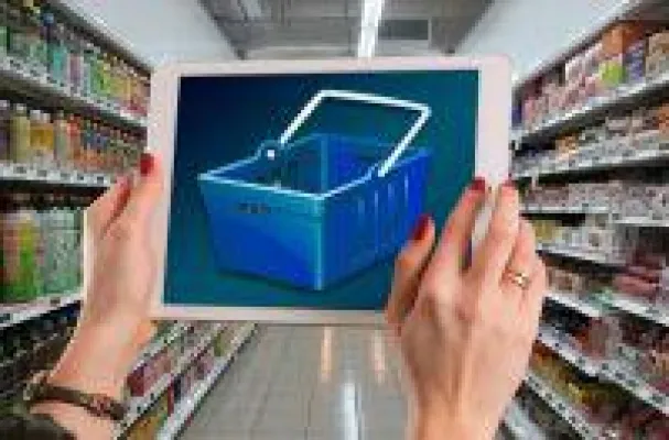 Bild: Schaufensterläden vs. Onlineshop