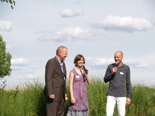 Bild: 25 – 10 – 50 Dreifachjubiläum bei TROIKA, Spenden statt Schenken