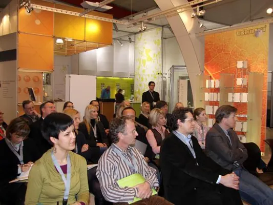 Bild: Einzigartiger Showroom für Markenarchitektur und Präsentationslösungen in Berlin