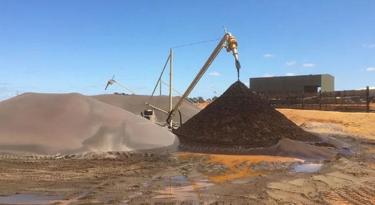 McLaren Minerals: Mächtige Titanmineralisierung ab Oberfläche bestätigt Potenzial für Großabbau Bild: McLaren Minerals: Mächtige Titanmineralisierung ab Oberfläche bestätigt Potenzial für Großabbau