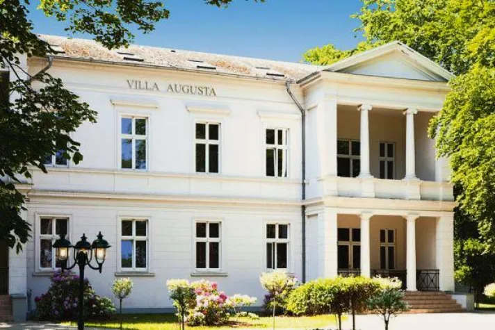 Bild: Drei Kaiserbäder Usedom: herrschaftlicher Urlaub im Ferienhaus