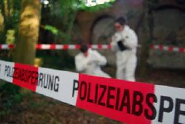 Bild: Ermitteln für einen guten Zweck - Straßenkrimi unterstützt World Vision