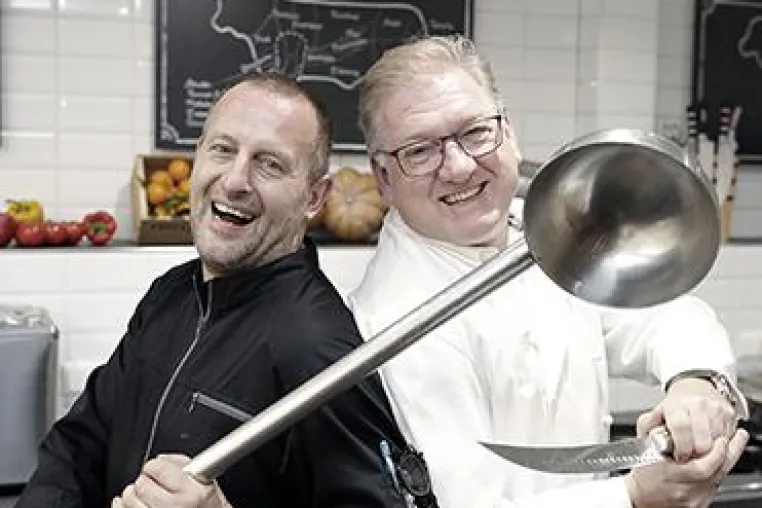 Bild: „The Butcher’s Kitchen“ und „Achterath’s Kochwerkstatt“ – Dreamteam rockt den Duisburger Großmarkt