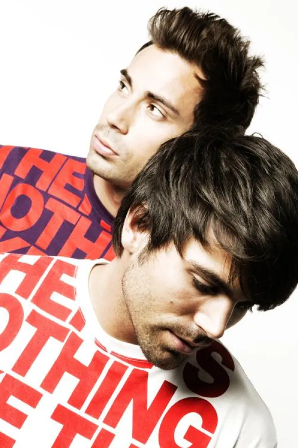 Die DJs Capilari und Salvavida machen die 