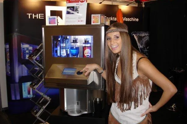 Bild: EIN Cocktail-Mixer für die ganze Welt – THE QUBE