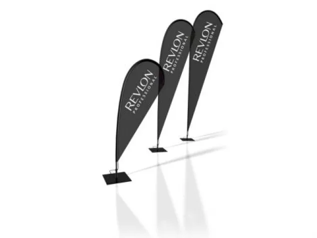 Bild: Outdoorwerbung 2.0 mit den mobilen Beach Banner Fahnensystemen