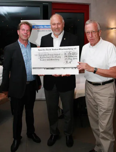 Bild: Sparda-Bank spendet 14 000 Euro an Kinderturnstiftung Baden-Württemberg