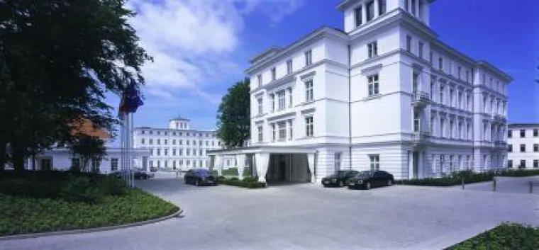 Straub & Linardatos holt sich Etat des Grand Hotel Heiligendamm Bild: Straub & Linardatos holt sich Etat des Grand Hotel Heiligendamm