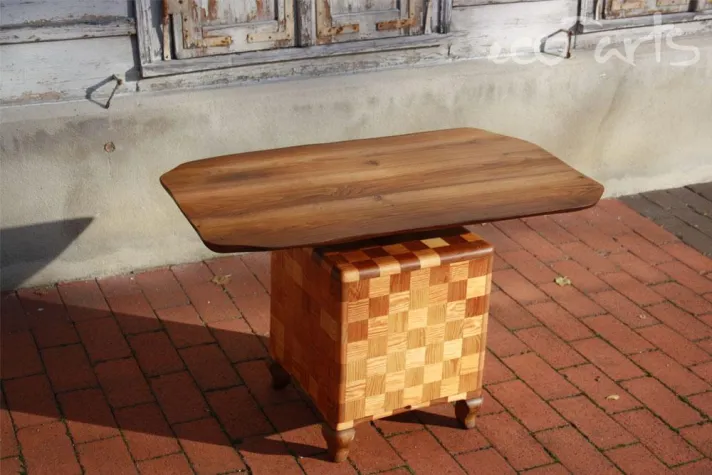 Bild: Massivholzmöbel online kaufen bei eco-arts